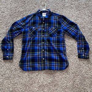XL Levi’s blue flannel shirt